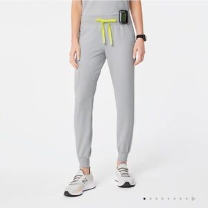 Figs Womens Zamora Jogger Scrub Pants - Silver Arrows